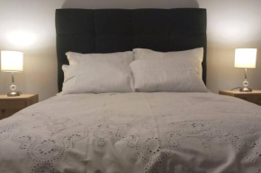 Gorgeous Private Studio LIMA-Own Bathroom-Near Airport